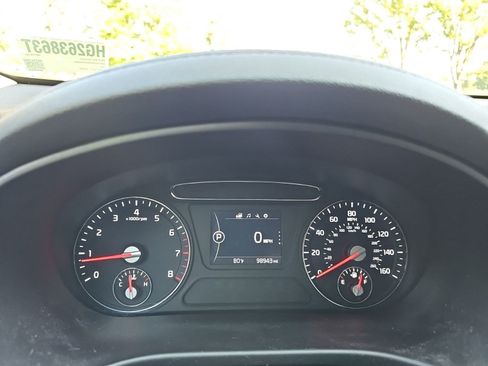 Used 2017 Kia Sorento AWD w/ LX Convenience Package image 22
