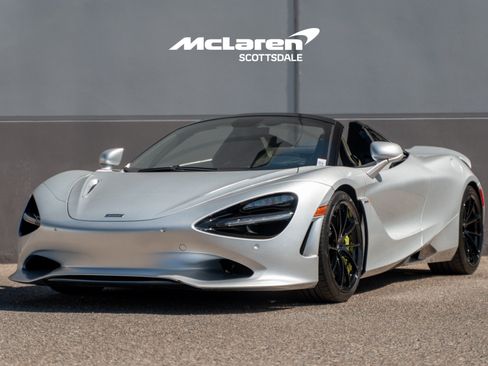 New 2025 McLaren 750S Spider RWD image 3