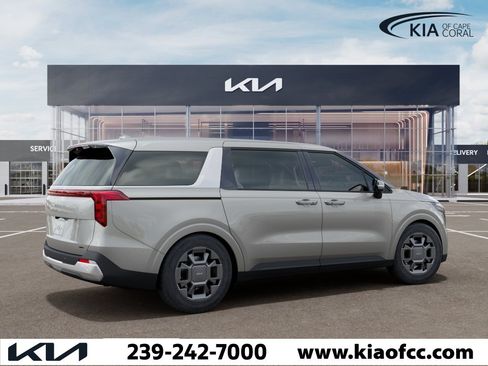 New 2026 Kia Carnival EX FWD image 6