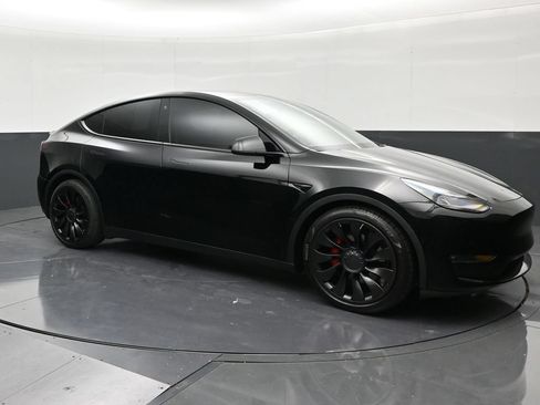 Used 2022 Tesla Model Y Performance AWD/4WD image 7