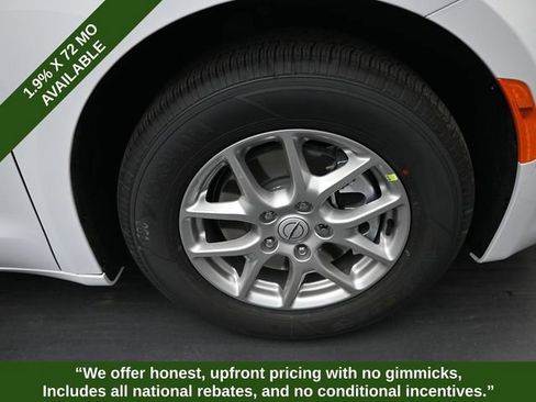 New 2026 Chrysler Voyager LX image 41