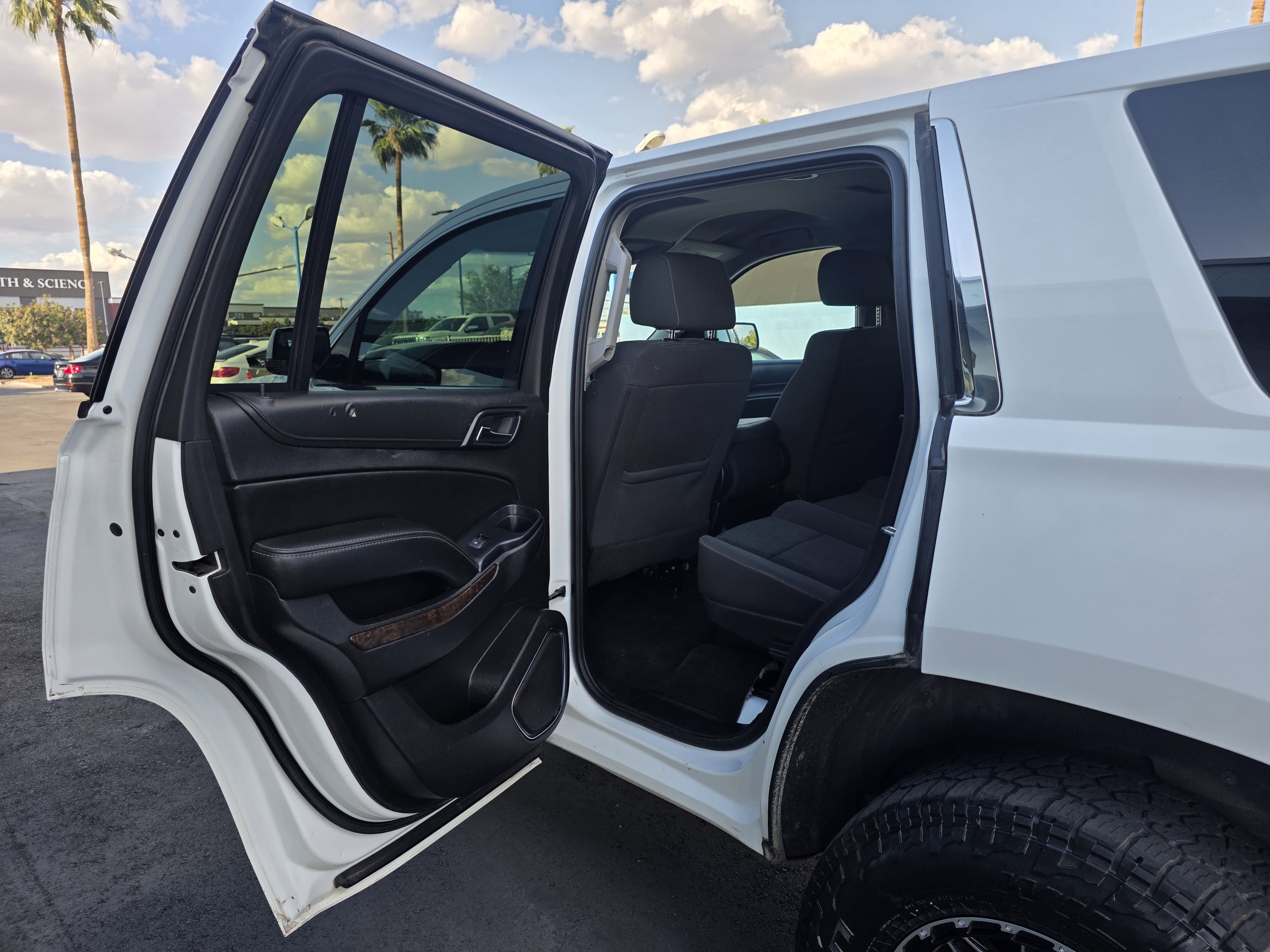 Used 2017 Chevrolet Tahoe 4WD w/ Max Trailering Package image 15