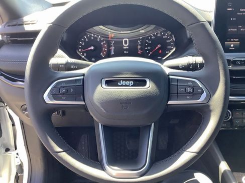 New 2025 Jeep Compass Latitude w/ Sun & Sound Group image 11