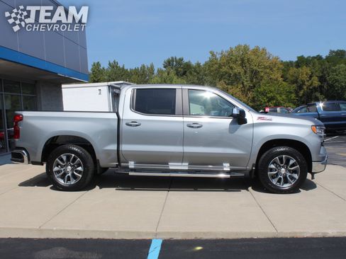New 2026 Chevrolet Silverado 1500 LT w/ Z71 Off-Road Package image 3