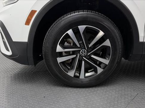 Used 2022 Volkswagen Tiguan S AWD/4WD image 34