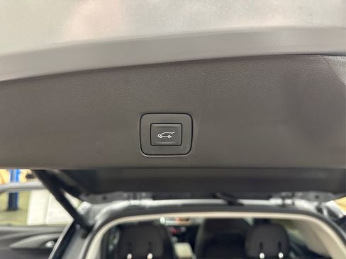 Used 2025 Chevrolet TrailBlazer LT w/ Convenience Package image 14