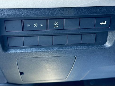 New 2026 Mitsubishi Outlander SE image 10