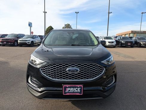 Used 2024 Ford Edge SEL image 2