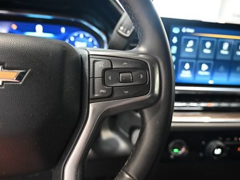Used 2023 Chevrolet Silverado 1500 LT AWD/4WD image 22