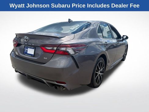 Used 2023 Toyota Camry SE FWD image 8