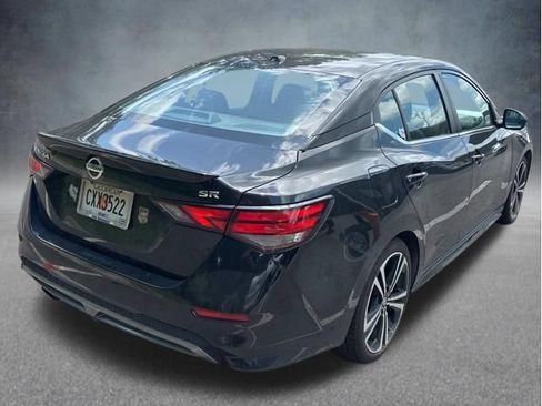 Used 2023 Nissan Sentra SR w/ SR Premium Package FWD image 12