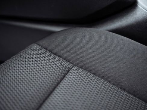 Used 2023 GMC Canyon Elevation image 25