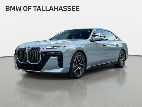 Used 2025 BMW 740i xDrive AWD/4WD image 1