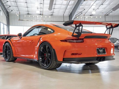 Used 2016 Porsche 911 GT3 RS image 4