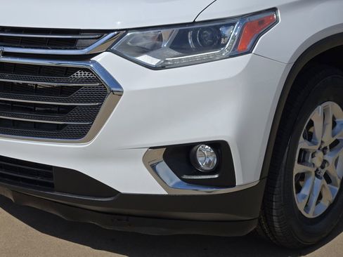 Used 2020 Chevrolet Traverse LT FWD image 31
