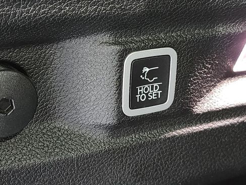 Used 2021 Jeep Grand Cherokee L Limited image 36