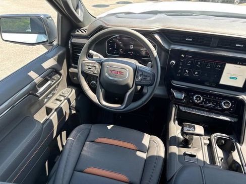 New 2026 GMC Sierra 1500 AT4 w/ AT4 Premium Package AWD/4WD image 17