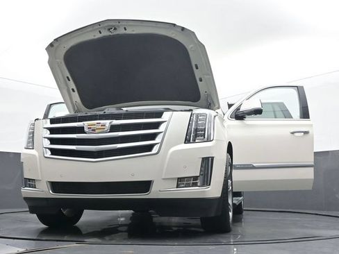 Used 2015 Cadillac Escalade Premium AWD/4WD image 58
