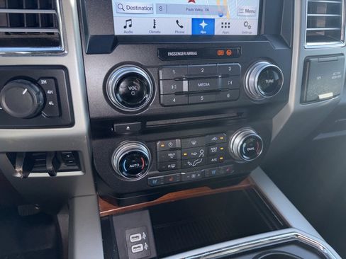 Used 2017 Ford F250 King Ranch w/ King Ranch Ultimate Package image 18