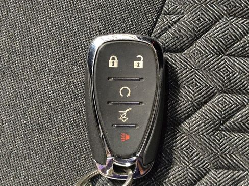 Used 2022 Chevrolet Equinox LT image 32