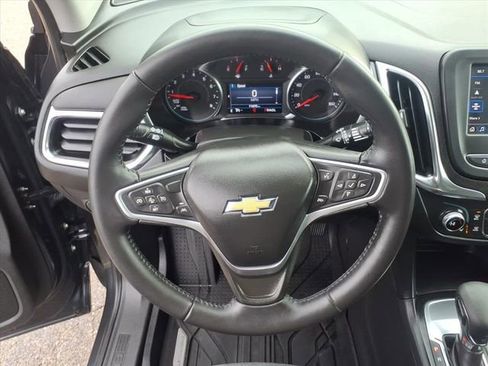Used 2022 Chevrolet Equinox LT image 16