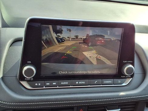 Certified 2024 Nissan Rogue SV image 6