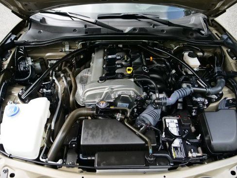 Used 2024 MAZDA MX-5 Miata RF Club w/ Weather Package RWD image 43
