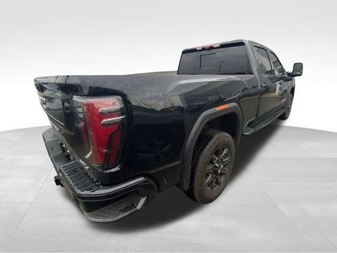 Used 2025 GMC Sierra 2500 AT4 w/ AT4 Premium Plus Package AWD/4WD image 19