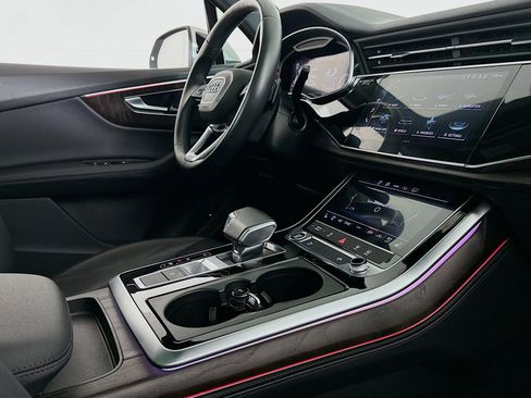 Used 2023 Audi Q7 3.0T Premium Plus image 32