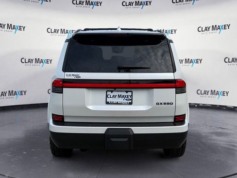 Used 2025 Lexus GX 550 w/ Accessory Package (2T) image 4