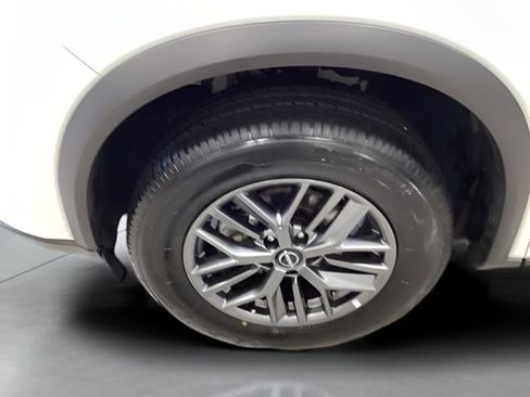 Used 2024 Nissan Rogue S AWD/4WD image 20
