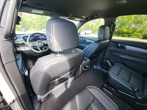 New 2026 Buick Enclave Sport Touring image 28