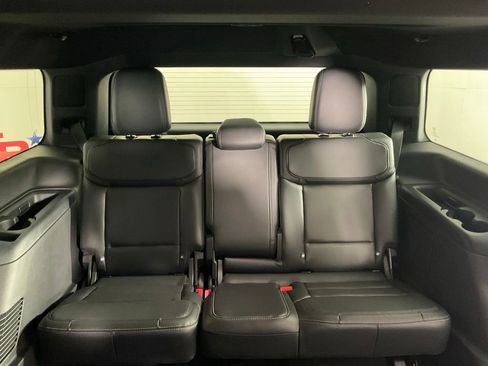 New 2026 Ford Expedition Platinum AWD/4WD image 17