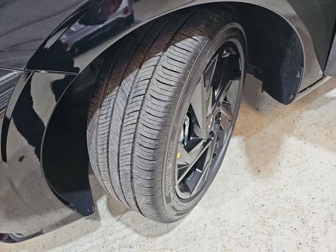 New 2026 Hyundai Elantra SEL Sport Premium FWD image 31