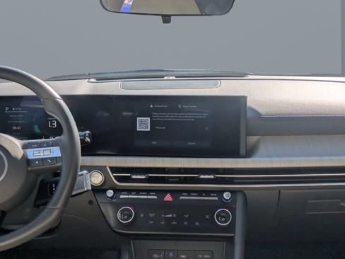 Used 2025 Hyundai Sonata SEL FWD image 17