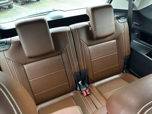 Used 2023 Volkswagen Atlas SE image 14