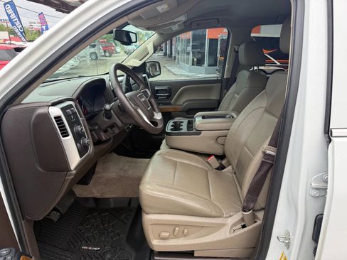 Used 2017 GMC Sierra 1500 SLT w/ SLT Premium Package AWD/4WD image 9