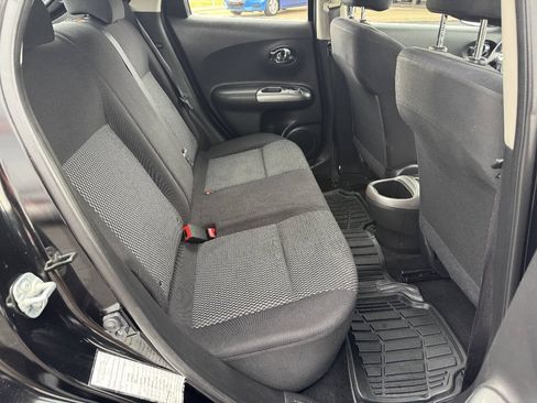 Used 2016 Nissan Juke S FWD image 21