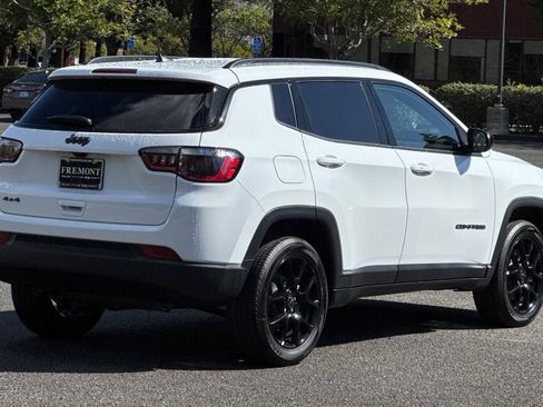 New 2026 Jeep Compass Latitude image 3
