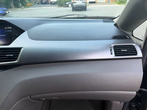 Used 2014 Honda Odyssey EX image 25