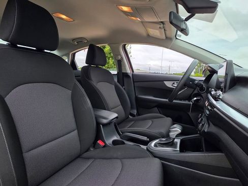 Used 2023 Kia Forte LXS image 14