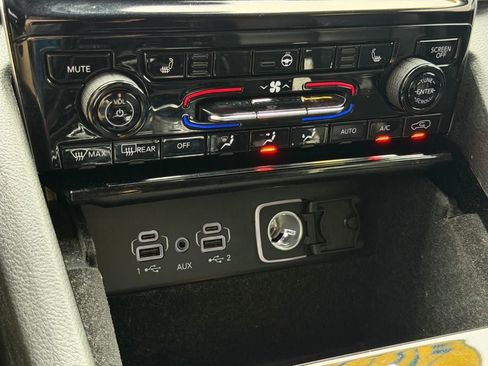 Used 2021 Jeep Grand Cherokee L Limited image 35