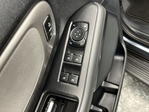 Used 2025 Ford Expedition Active AWD/4WD image 11