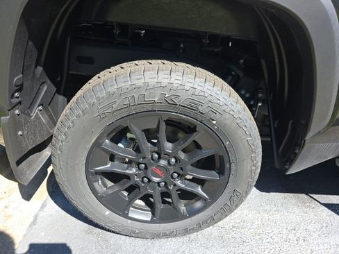 Certified 2025 Toyota Tundra SR5 AWD/4WD image 12