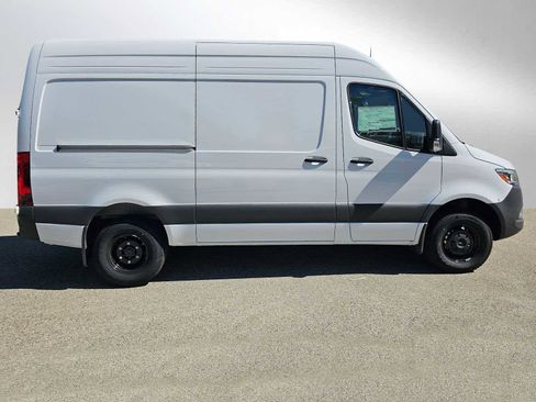 Used 2024 Mercedes-Benz Sprinter 3500 image 8