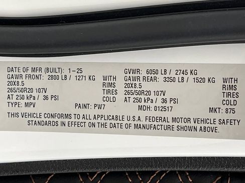 Used 2025 Jeep Grand Cherokee Summit AWD/4WD image 75