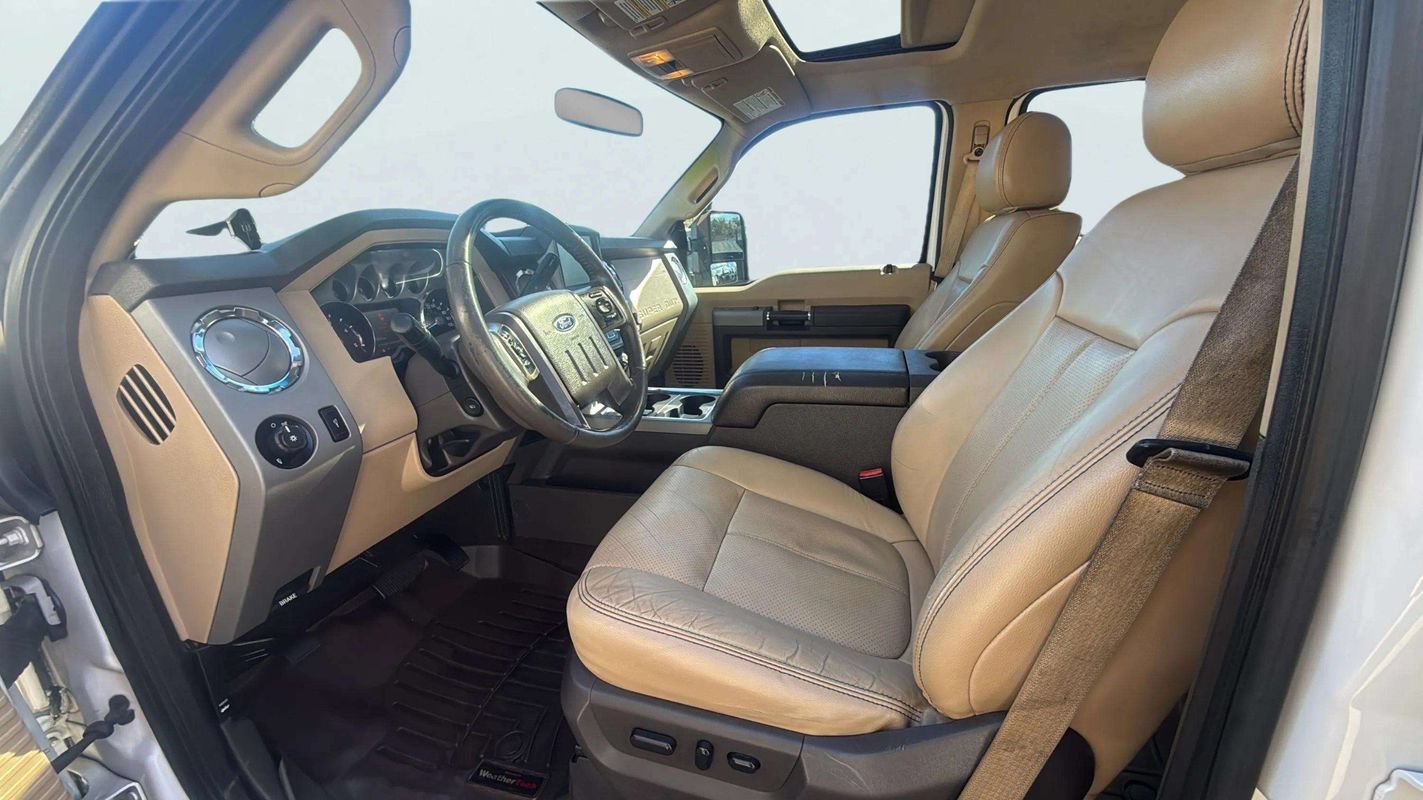 Used 2016 Ford F250 Lariat w/ Lariat Ultimate Package AWD/4WD image 14