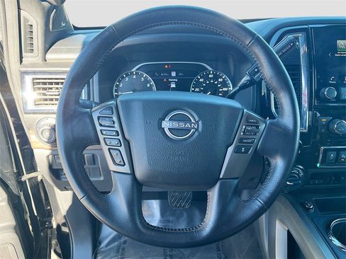 Used 2024 Nissan Titan Platinum Reserve w/ Moonroof Package image 11
