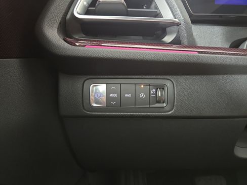 Certified 2024 Chevrolet Traverse RS AWD/4WD image 32