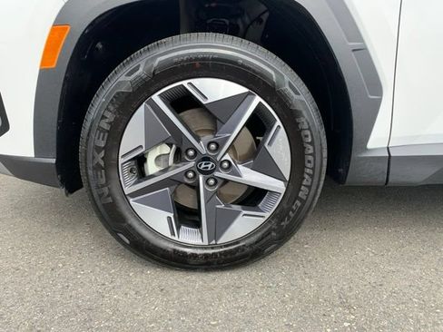 Certified 2025 Hyundai Tucson SEL AWD/4WD image 13